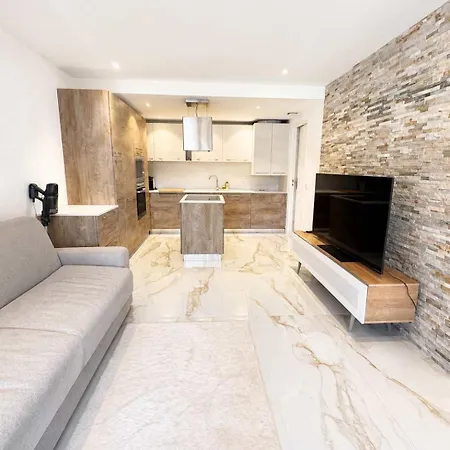 Elegant Cocon Avec Piscine Et Parking Prive Appartement *