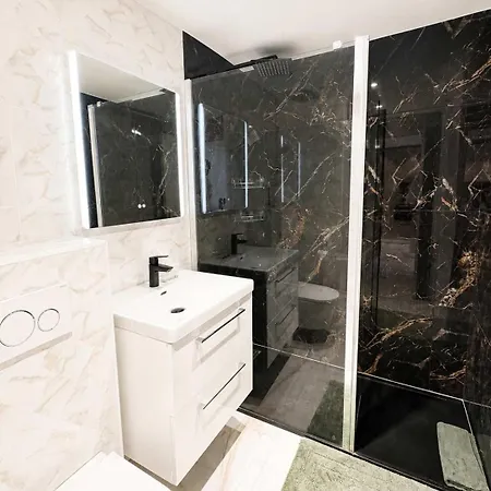 Elegant Cocon Avec Piscine Et Parking Prive Appartement